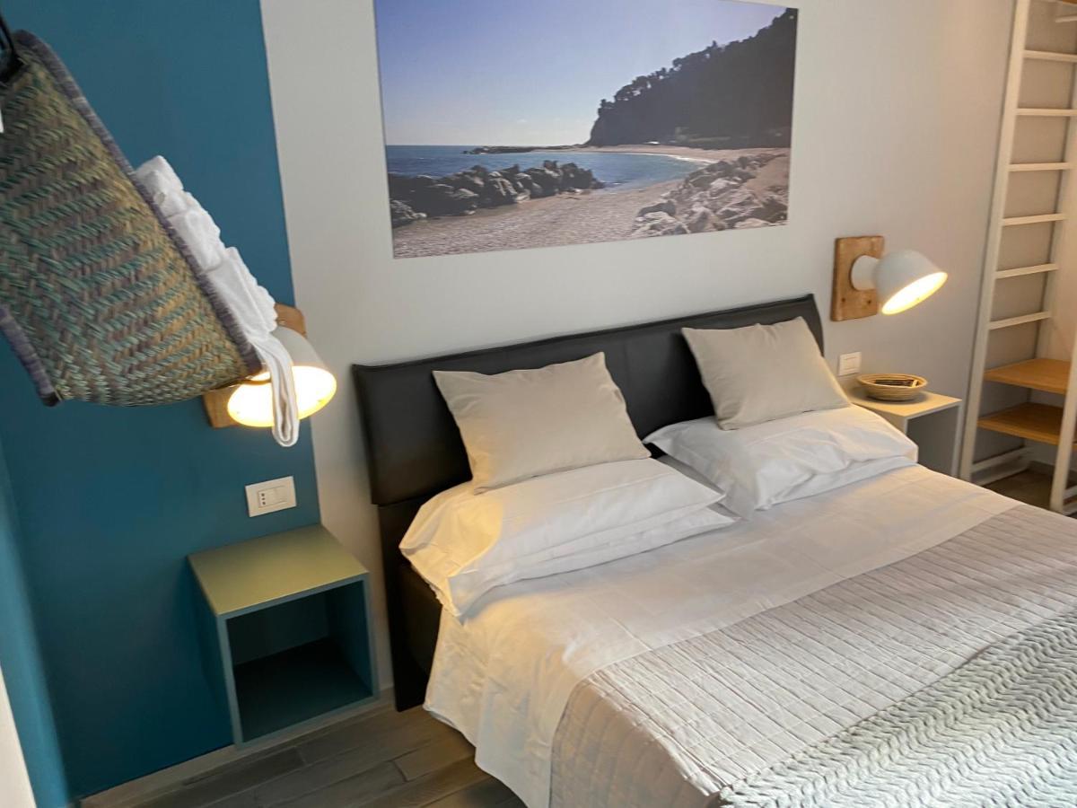 B&B 125Metri sul mare Sirolo Esterno foto
